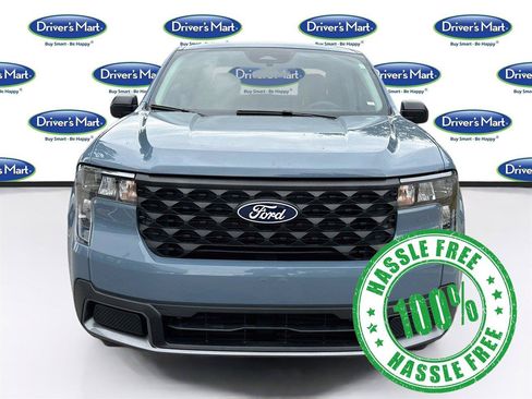Used 2025 Ford Maverick XLT FWD image 2