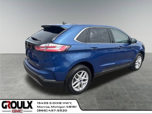 Used 2022 Ford Edge SEL w/ Convenience Package image 6