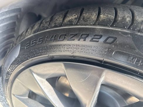 Used 2023 Tesla Model Y Long Range AWD/4WD image 33