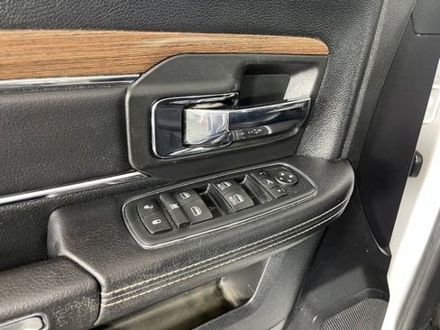 Used 2017 RAM 1500 Laramie w/ Convenience Group image 13