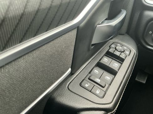 New 2026 RAM 2500 Big Horn AWD/4WD image 17