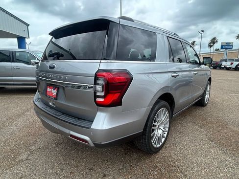 Used 2023 Ford Expedition Limited RWD image 6