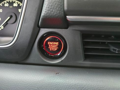 New 2025 Honda Pilot EX-L image 17