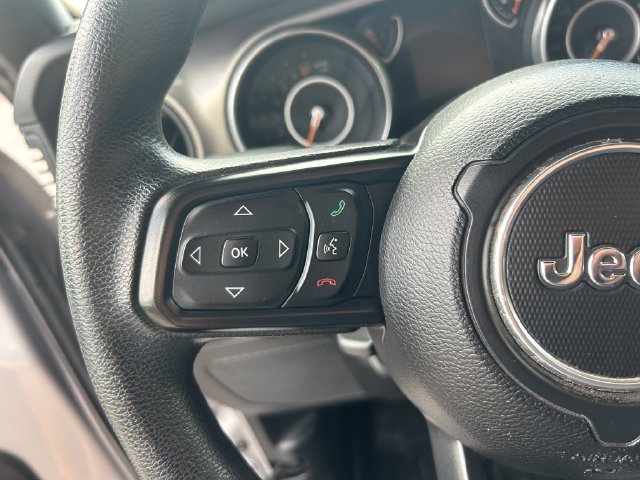 Used 2018 Jeep Wrangler Unlimited Sport AWD/4WD image 16