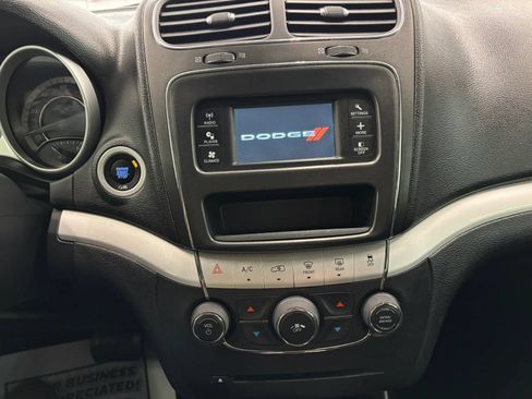 Used 2019 Dodge Journey SE w/ Connectivity Group AWD/4WD image 40