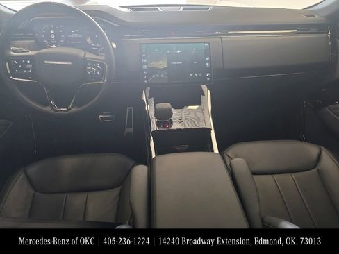 Used 2025 Land Rover Range Rover Sport Dynamic SE image 11