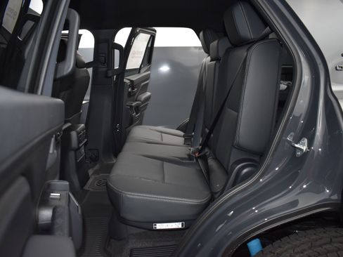 Used 2025 Toyota 4Runner TRD Off-Road Premium image 6