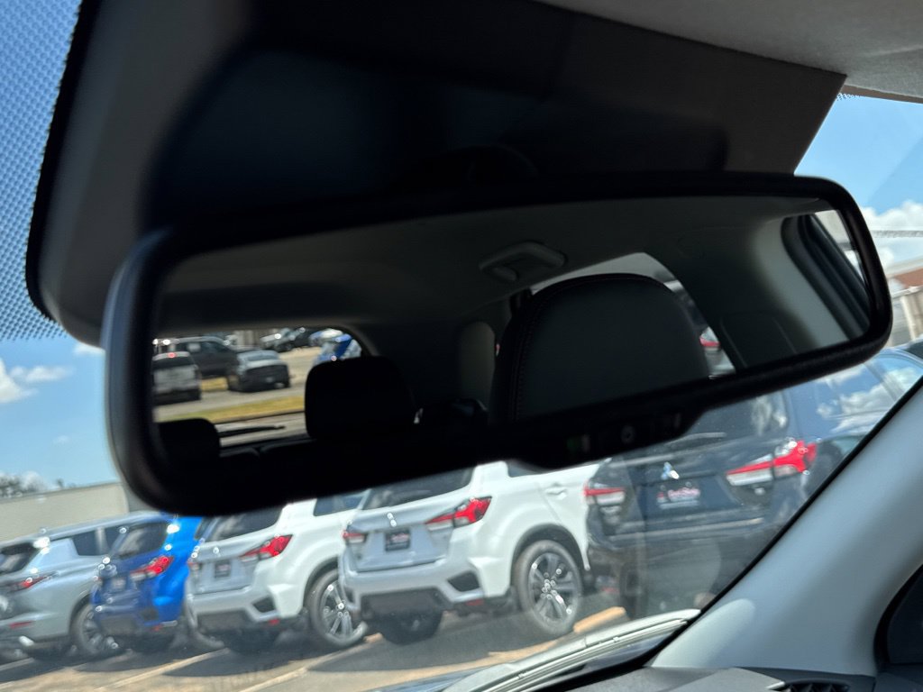 New 2027 Mitsubishi Outlander Sport SE FWD image 20