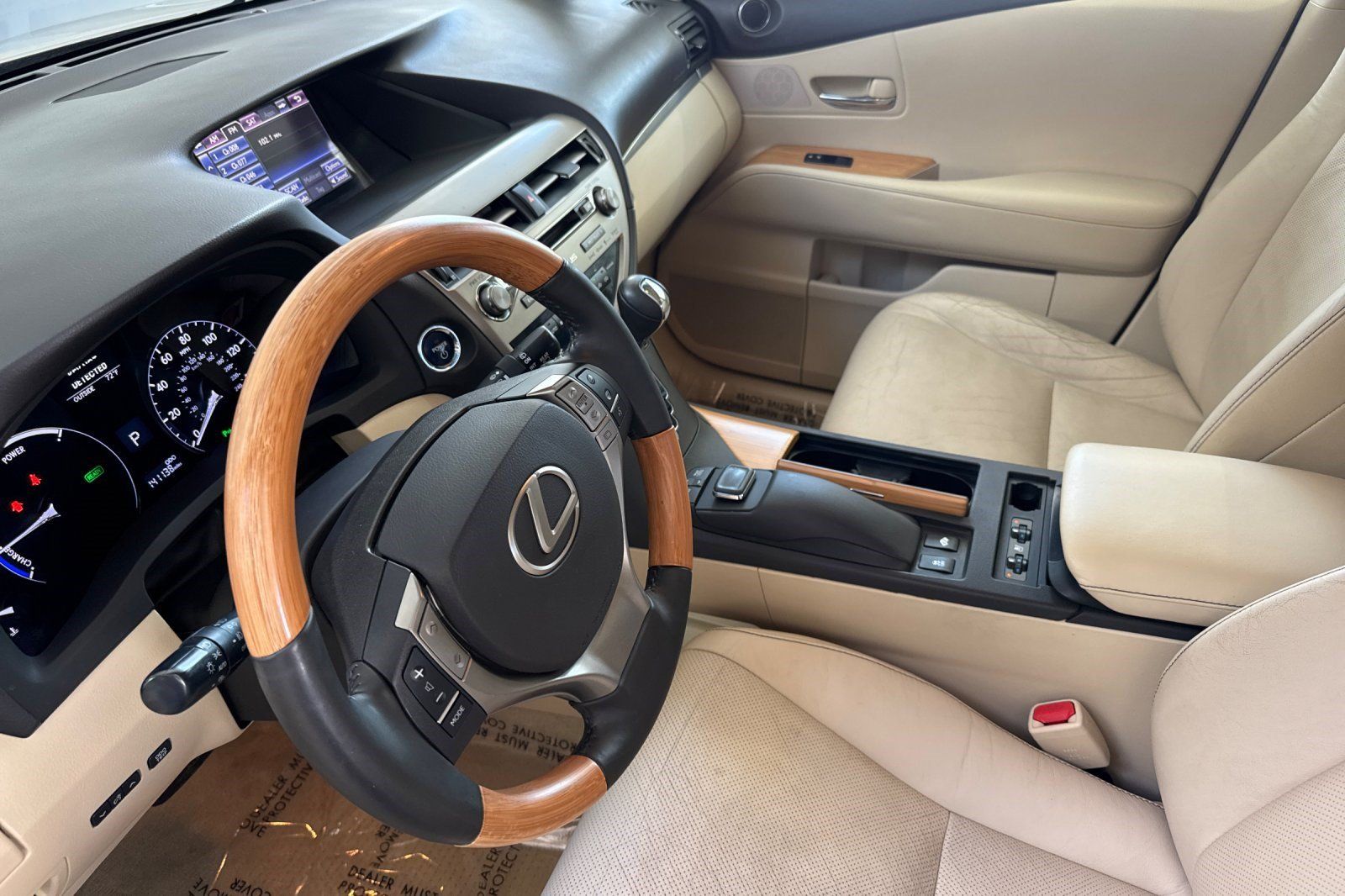 Used 2015 Lexus RX 450h AWD image 11