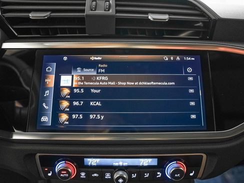 Used 2023 Audi Q3 2.0T Premium Plus w/ Premium Plus Package image 19