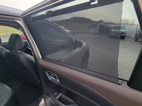 Used 2021 Nissan Rogue SL w/ Premium Package image 57