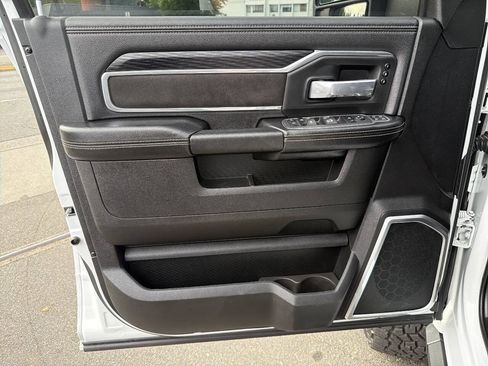 Used 2024 RAM 2500 Laramie w/ Sport Appearance Package AWD/4WD image 41