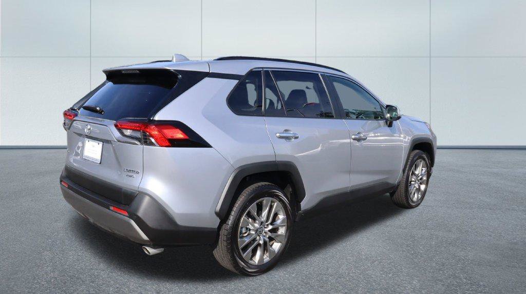 Used 2025 Toyota RAV4 Limited w/ Advanced Technology Package AWD/4WD image 8