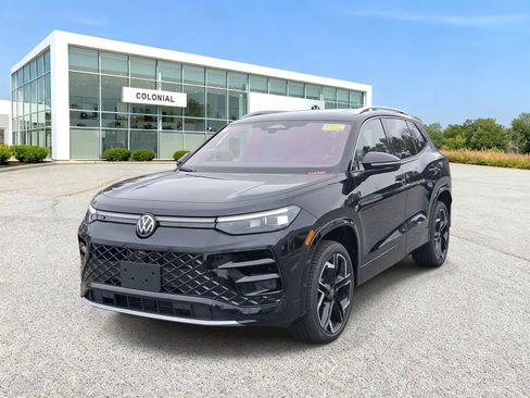 New 2026 Volkswagen Tiguan SEL R-Line AWD/4WD image 1
