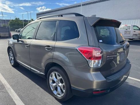 Used 2018 Subaru Forester 2.5i Touring AWD/4WD image 4