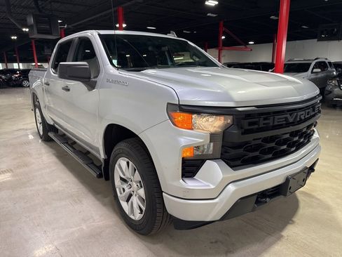Used 2022 Chevrolet Silverado 1500 Custom AWD/4WD image 7
