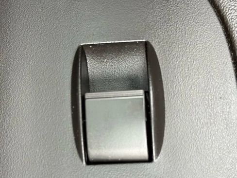 Used 2017 Chevrolet Traverse LT image 28