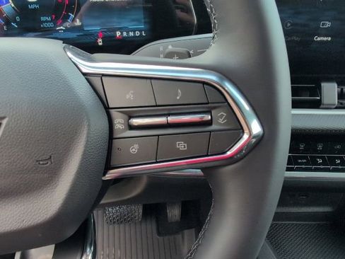 New 2026 Chevrolet Equinox LT w/ Safety and Technology Package FWD image 17