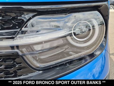 Used 2025 Ford Bronco Sport Outer Banks w/ Outer Banks Tech Package+ AWD/4WD image 17