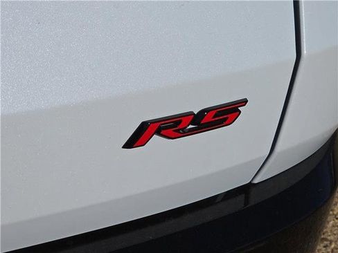 New 2026 Chevrolet Traverse RS image 8