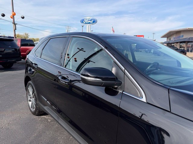 Used 2024 Ford Edge Titanium w/ Equipment Group 301A AWD/4WD image 10