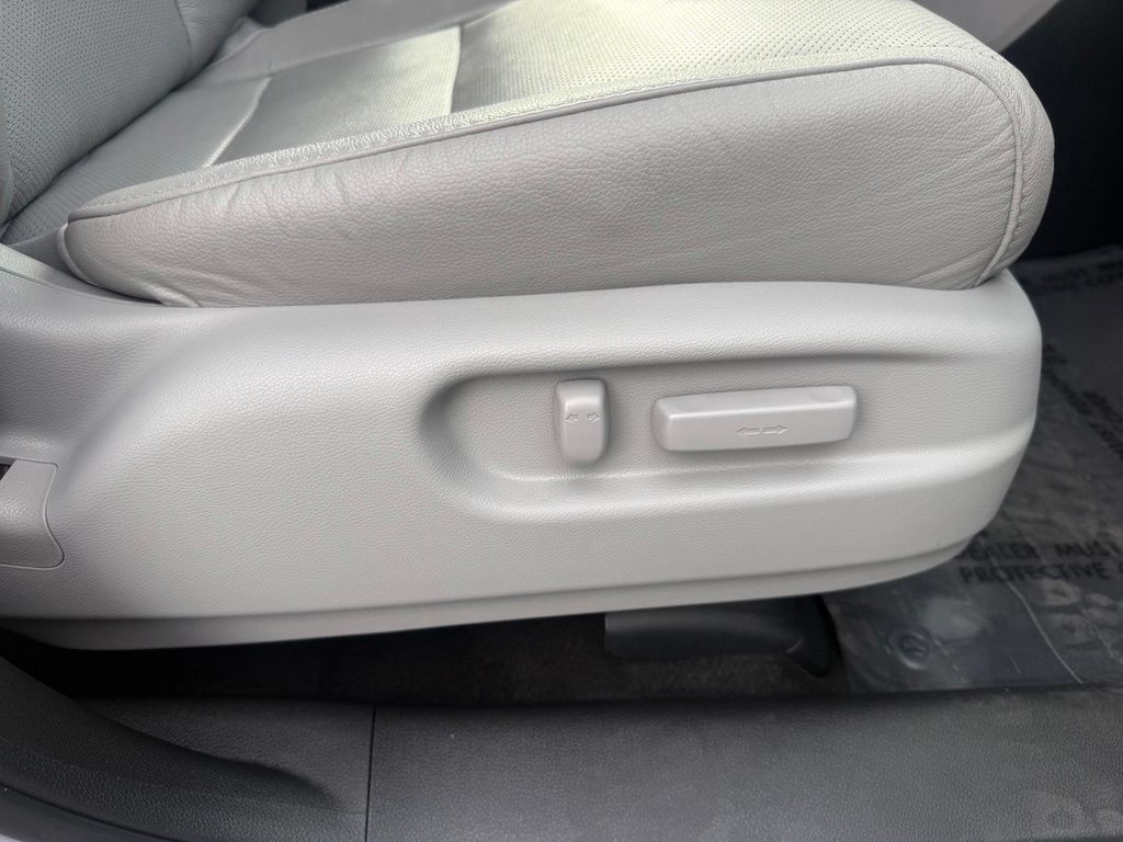 Used 2021 Honda Pilot Elite image 67