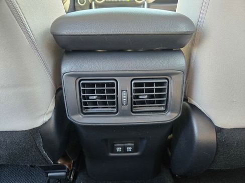 Used 2020 Toyota RAV4 XLE w/ Carpet Mat Package FWD image 12