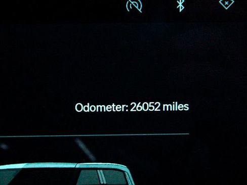 Used 2023 Rivian R1T Adventure image 5