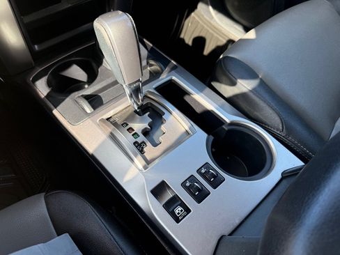 Used 2019 Toyota 4Runner SR5 Premium AWD/4WD image 32