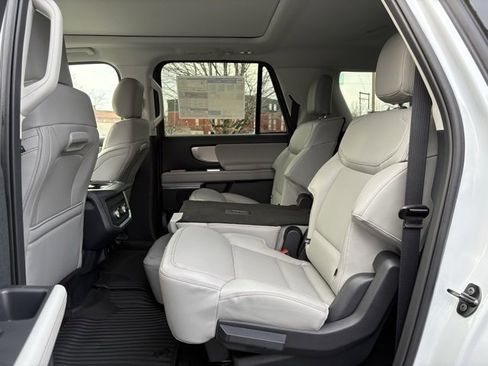 New 2025 Ford Expedition Max Active image 27