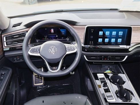 New 2026 Volkswagen Atlas SEL Premium R-Line AWD/4WD image 20