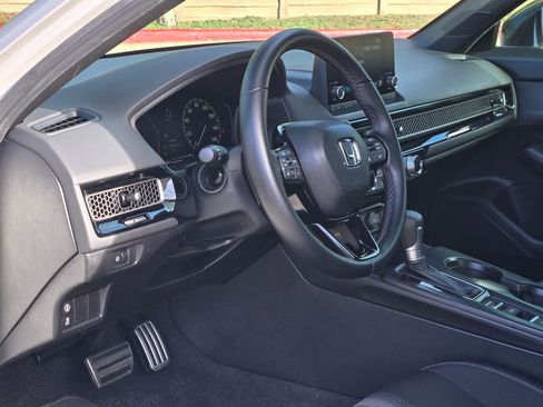 Used 2024 Honda Civic Sport image 12