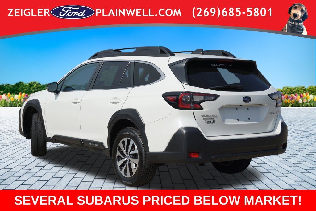 Used 2023 Subaru Outback Premium AWD/4WD image 3