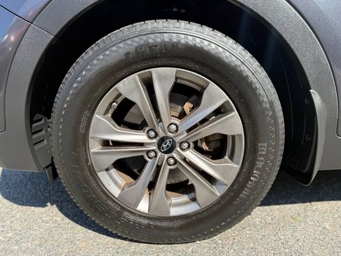 Used 2016 Hyundai Santa Fe Sport w/ Option Group 02 AWD/4WD image 18