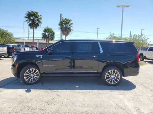 New 2026 GMC Yukon XL Denali w/ Sun & Power Step Package image 4