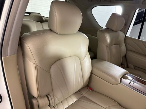 Used 2015 INFINITI QX80 2WD w/ Deluxe Technology Package image 25