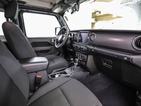 Used 2023 Jeep Wrangler Willys image 23