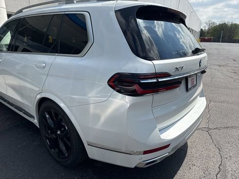 Used 2026 BMW X7 xDrive40i AWD/4WD image 11