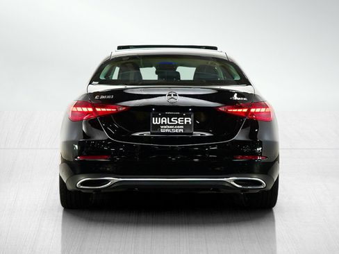 Used 2025 Mercedes-Benz C 300 4MATIC Sedan image 4