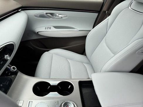 Certified 2026 Genesis GV70 2.5T Advanced AWD/4WD image 14