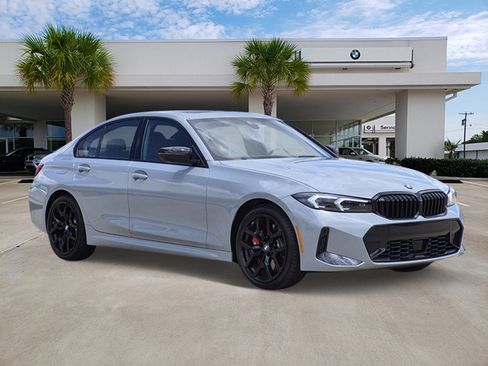 New 2026 BMW 330i Sedan w/ M Sport Package RWD image 3