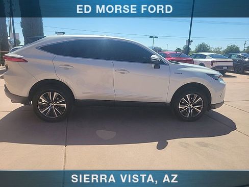 Used 2021 Toyota Venza LE w/ Carpet Mat Package (TMS) AWD/4WD image 7