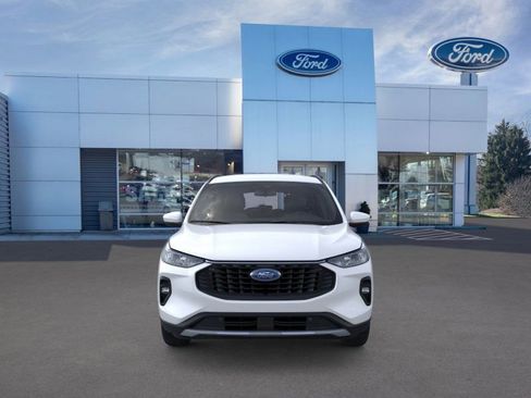 New 2025 Ford Escape SE w/ Class II Trailer Tow Package image 6
