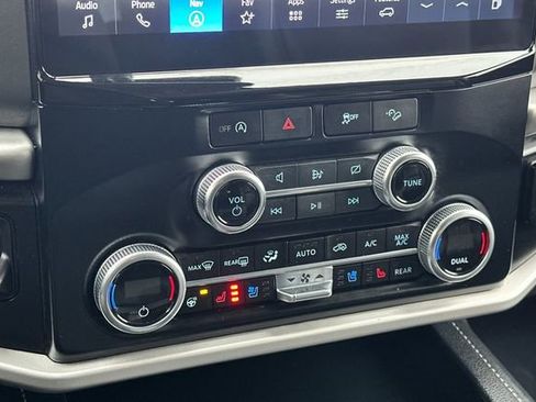 Certified 2024 Ford Expedition Max XLT image 20