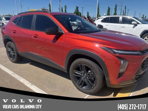 Used 2024 Chevrolet Trax ACTIV w/ Driver Confidence Package FWD image 4