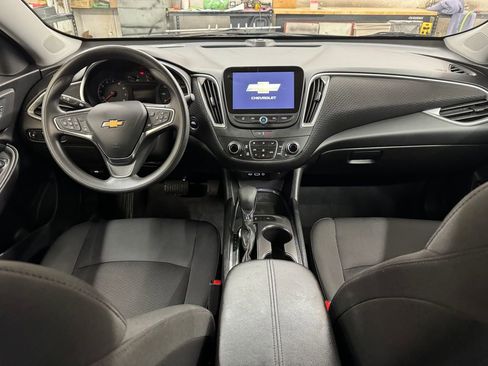 Used 2024 Chevrolet Malibu LT FWD image 17