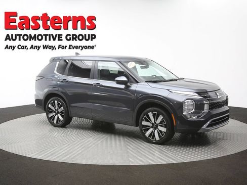 Used 2025 Mitsubishi Outlander SE AWD/4WD image 43