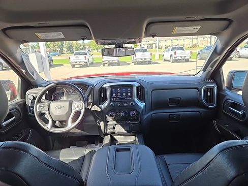 Used 2021 Chevrolet Silverado 1500 RST w/ Max Trailering Package AWD/4WD image 16
