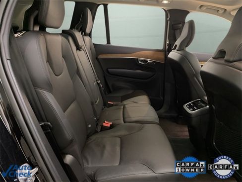 Used 2025 Volvo XC90 B6 Plus image 17