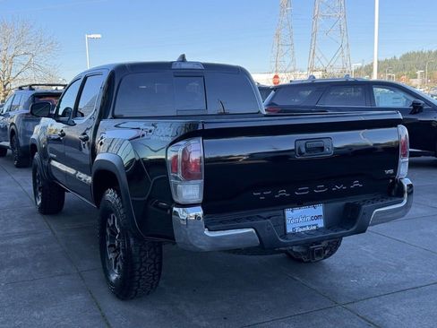 Used 2021 Toyota Tacoma TRD Off-Road w/ Technology Package image 5